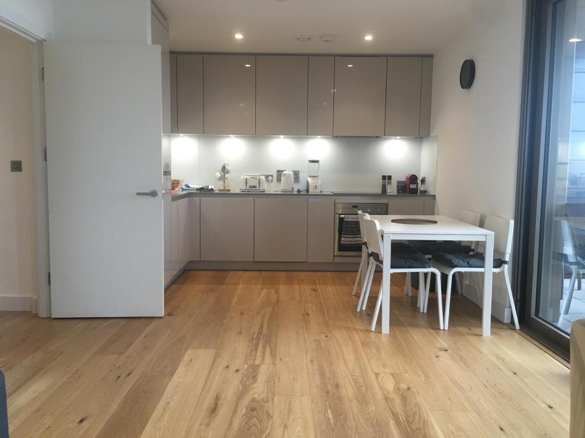Luxurious Serviced Apartment In Croydon Esterno foto